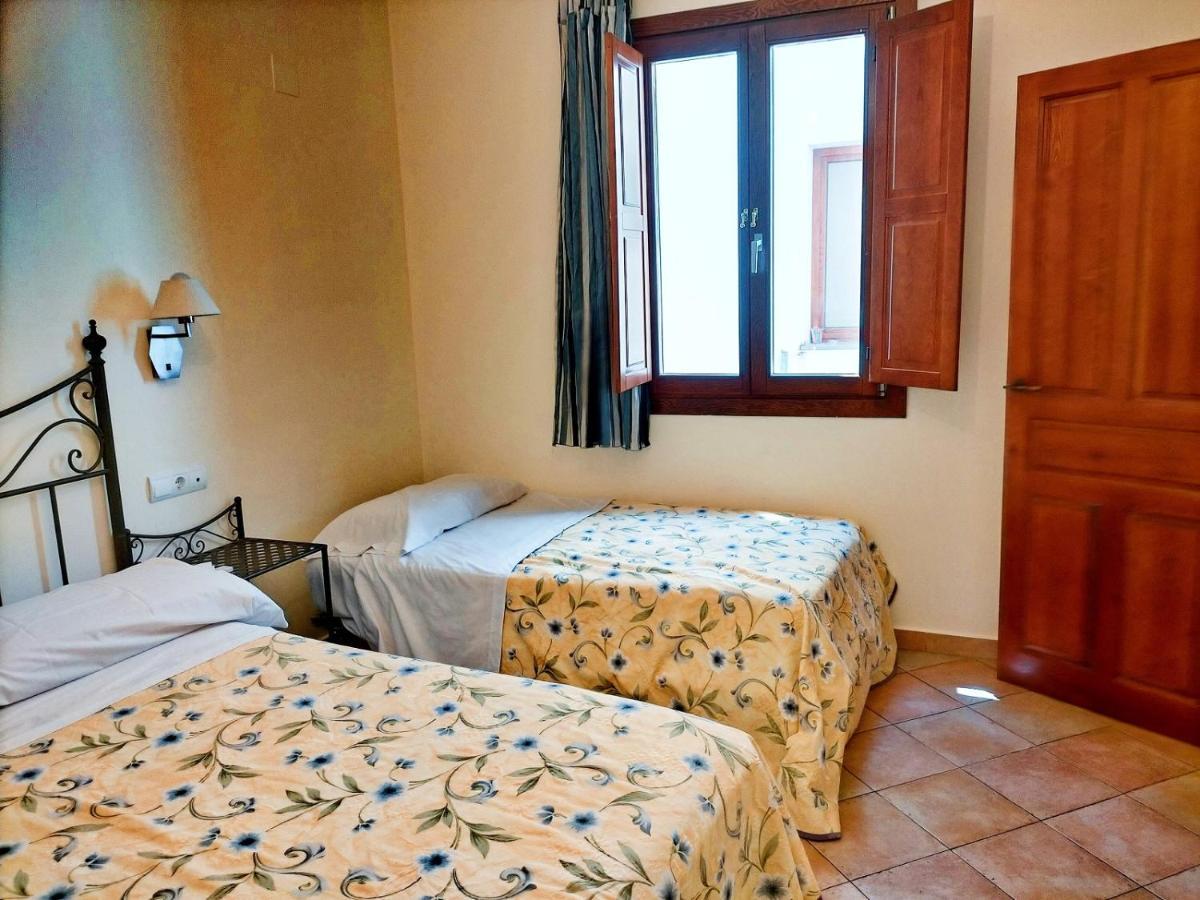 Couette-café Abadia 2*